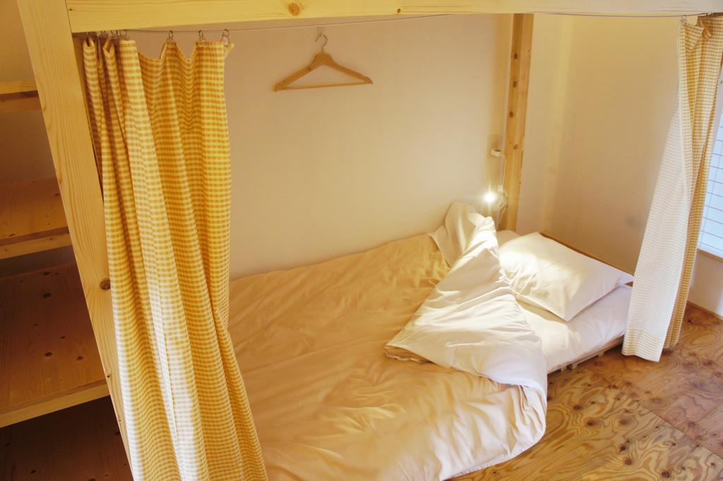 Sato-San'S Rest Hotel Токио Стая снимка