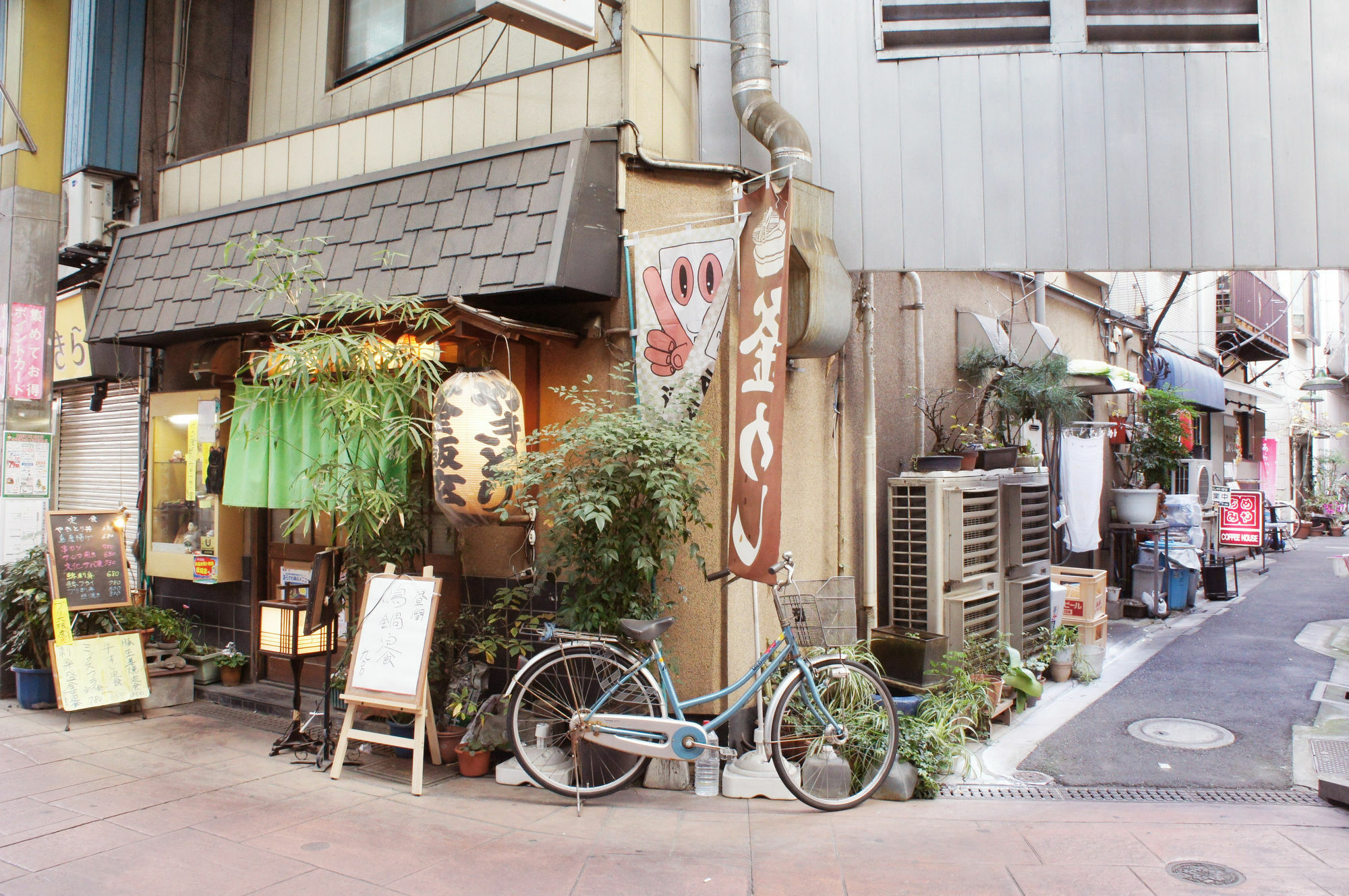 Sato-San'S Rest Hotel Токио Екстериор снимка