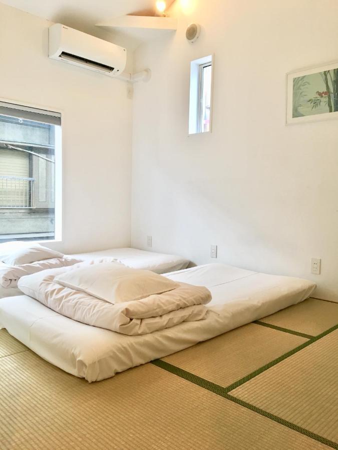 Sato-San'S Rest Hotel Токио Екстериор снимка